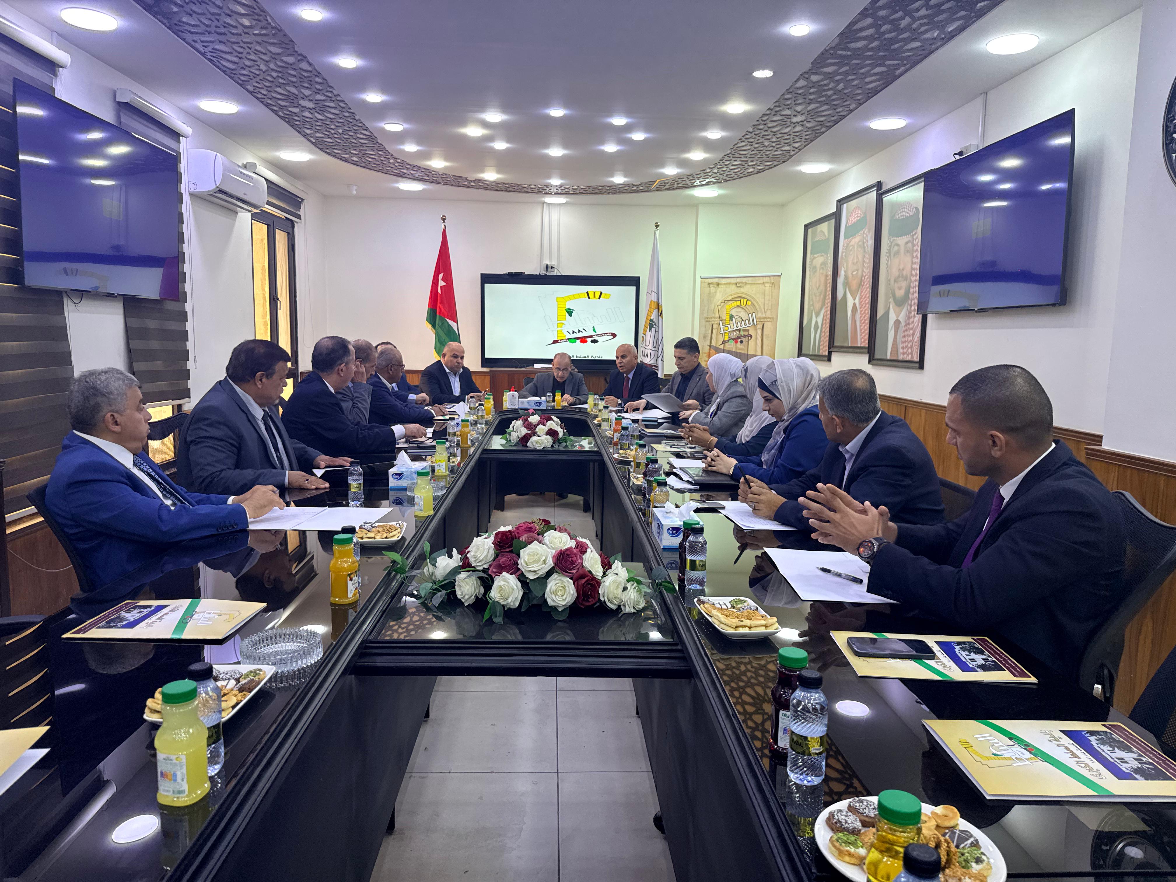 المصري يزور بلدية السلط و يبحث تجويد الخدمات مع بلديات البلقاء